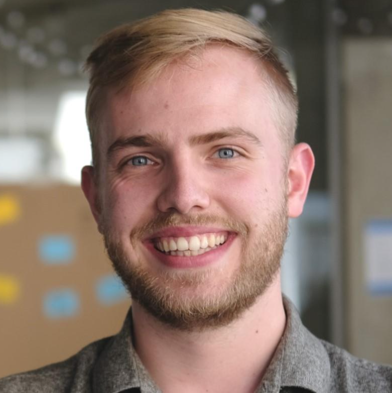 Porträtfoto des Autors Chris Schmitz