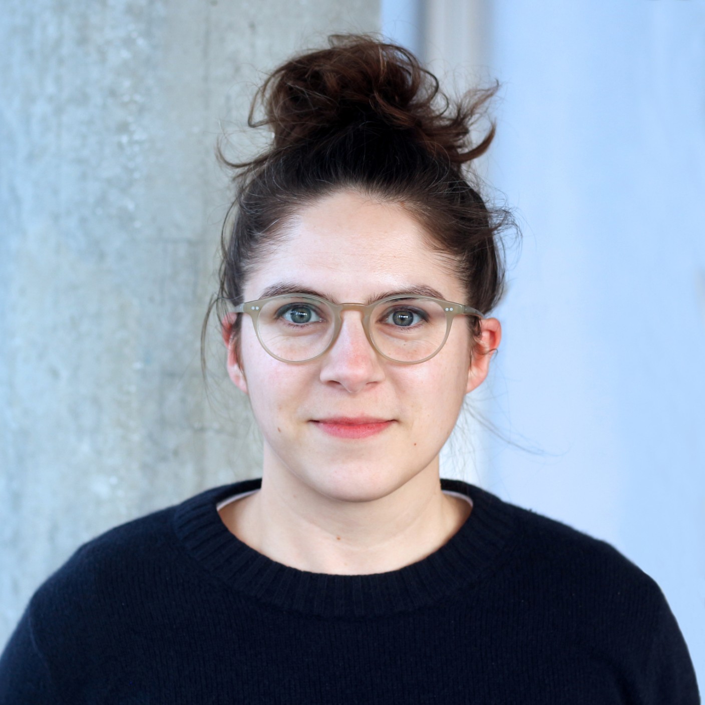 Portrait Foto der Autorin Sabrina Feuerherd