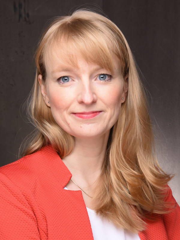 Dr. Christina Schmidt-Holtmann