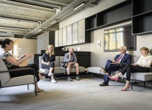 Frank Walter Steinmeier und Elke Büdenbender im Gespräch mit Tech4Germany und Work4Germany